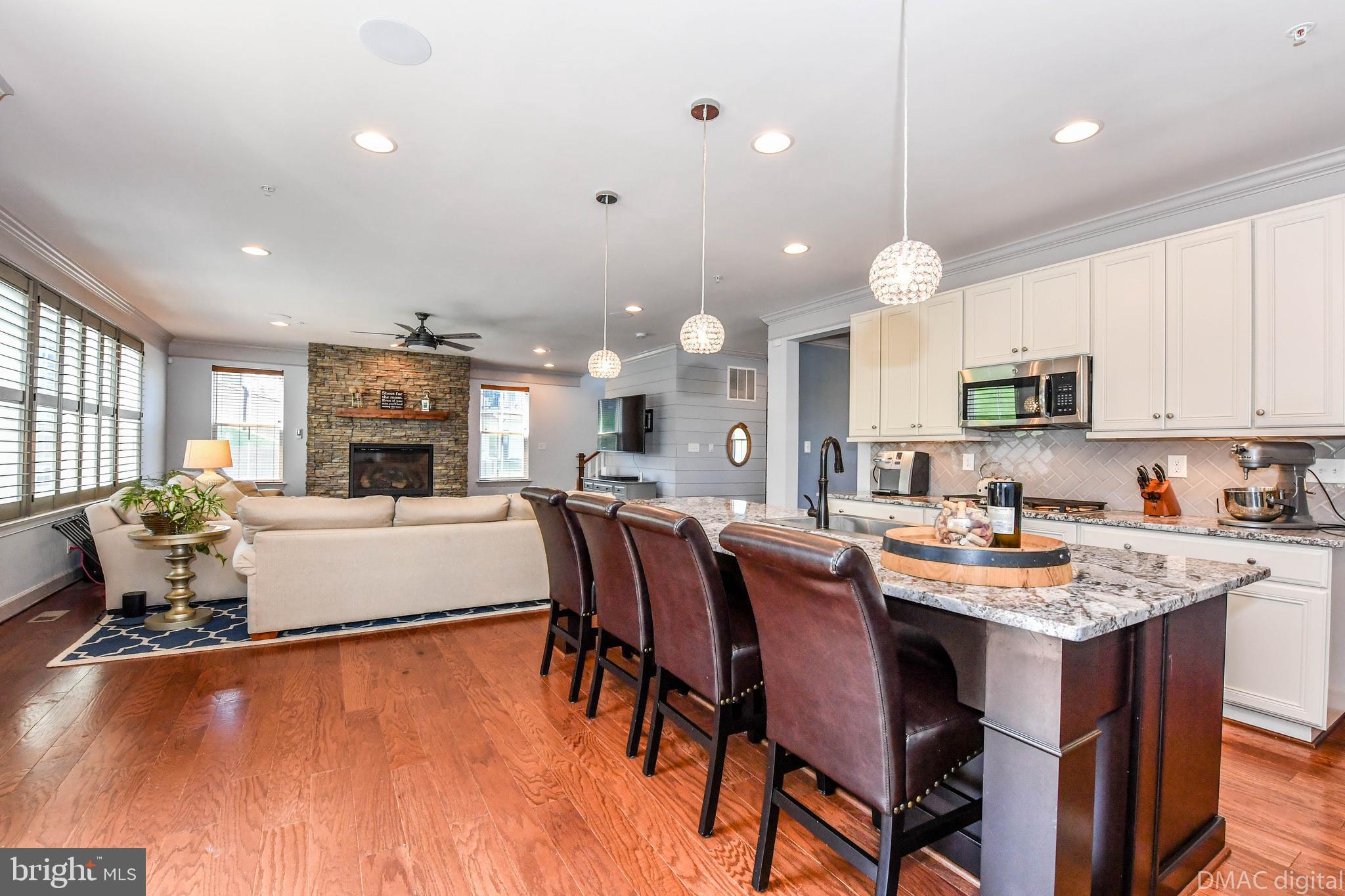 6860 East Shavano Road New Market, MD 21774 - Photo 16 of 45 Tons of space to prep and entertain.