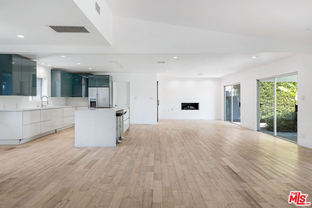 2700 Carmar Drive Los Angeles, CA 90046 - Photo 11 of 45