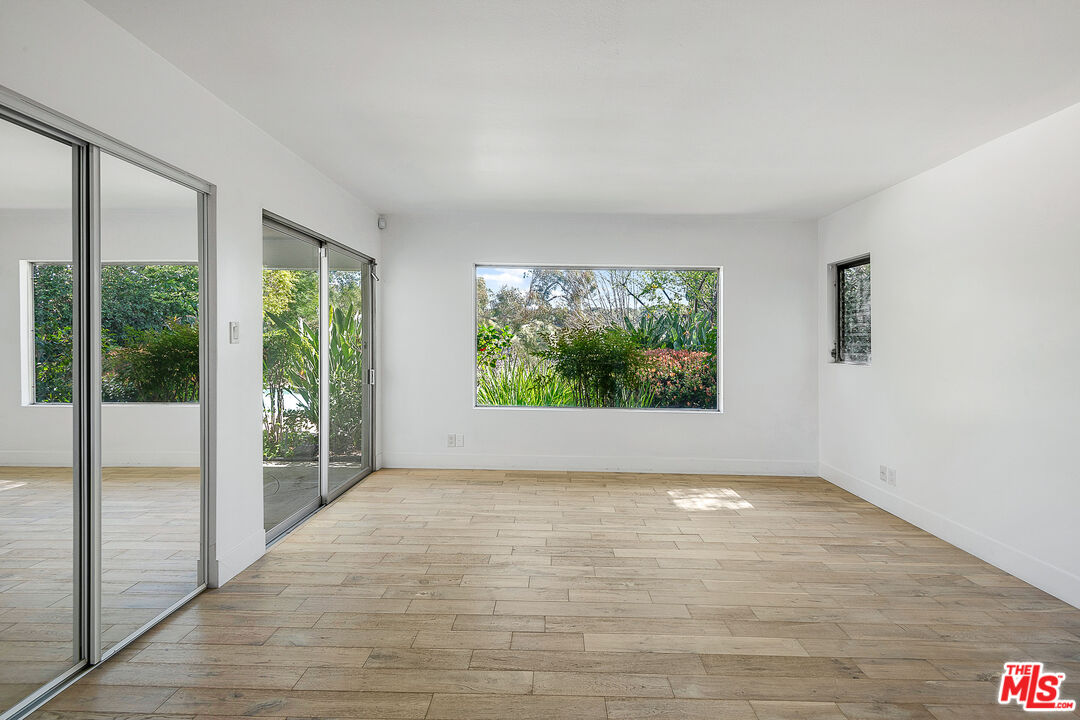 2700 Carmar Drive Los Angeles, CA 90046 - Photo 21 of 45