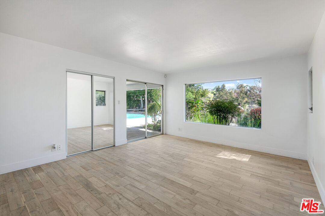 2700 Carmar Drive Los Angeles, CA 90046 - Photo 22 of 45