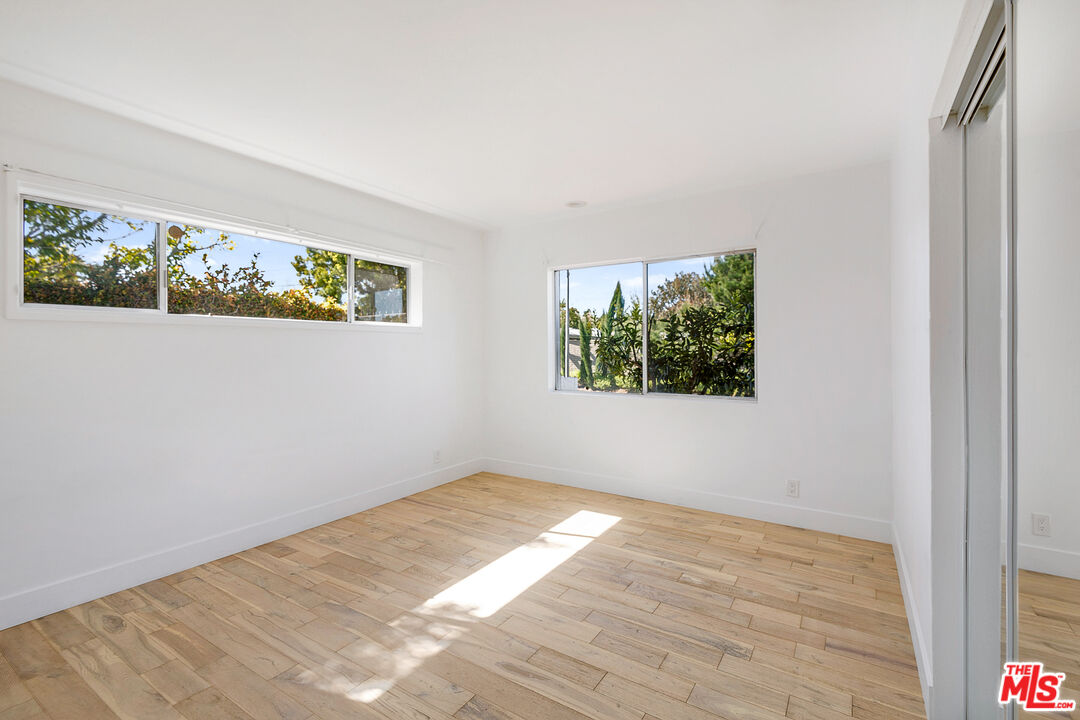 2700 Carmar Drive Los Angeles, CA 90046 - Photo 32 of 45