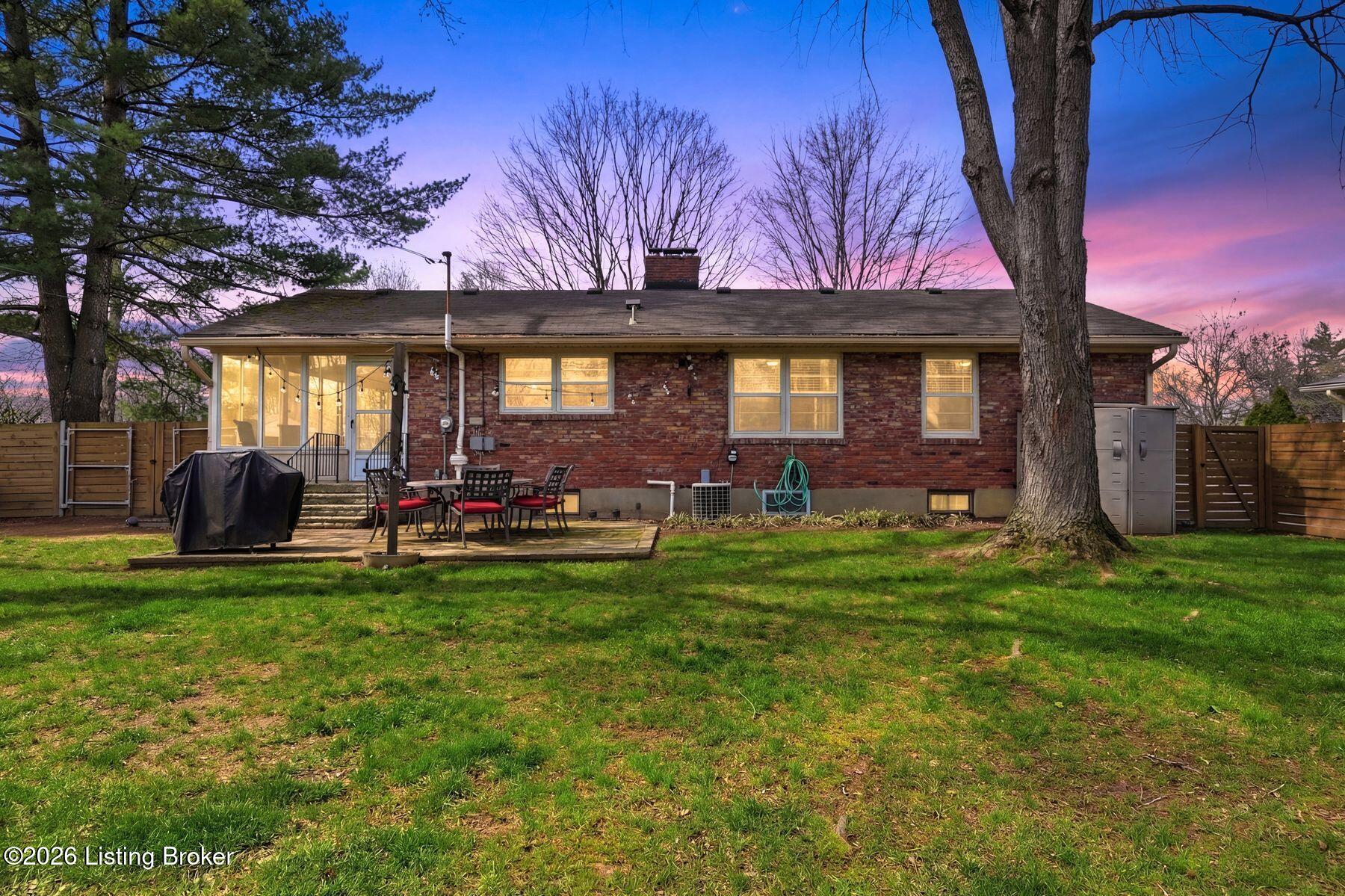 325 Brunswick Road Louisville, KY 40207 - Photo 36 of 44 photo_online_036