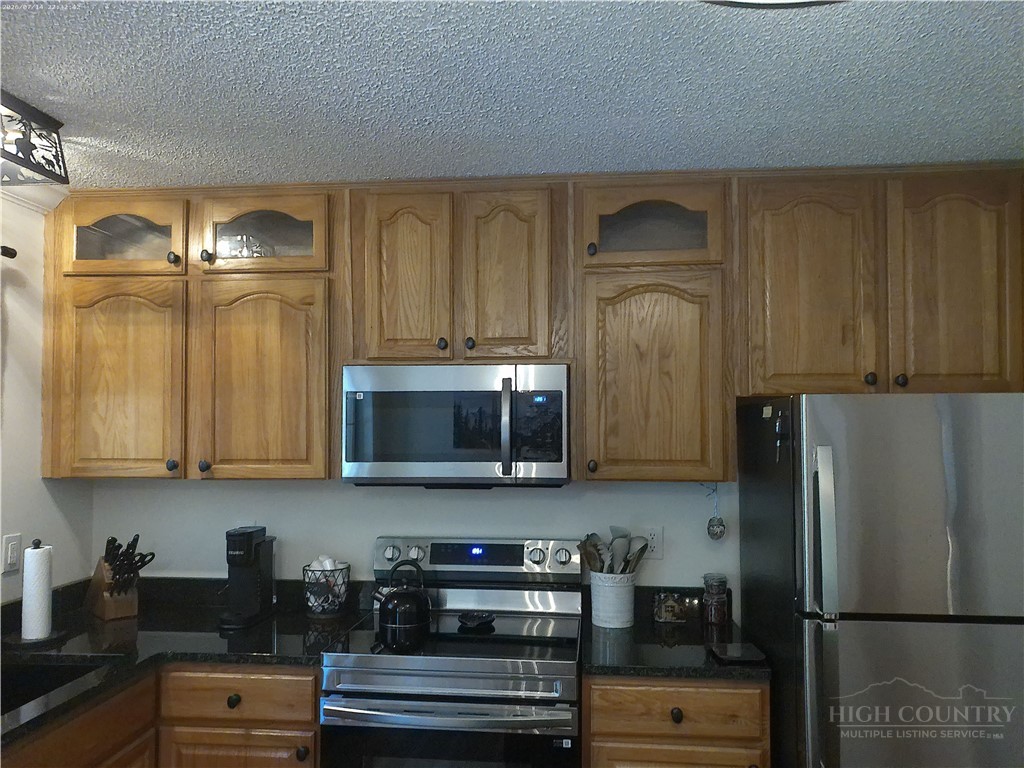 301 Tailor Made Ranch Road West Jefferson, NC 28694 - Photo 18 of 36