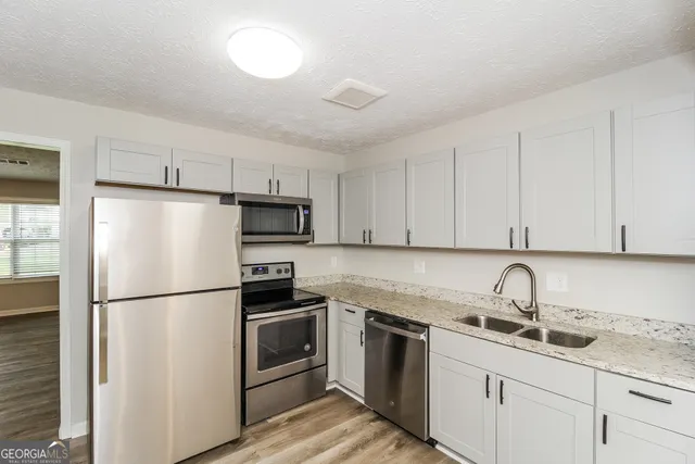 $2,010 | 4336 Hill View Drive, Acworth, GA 30101