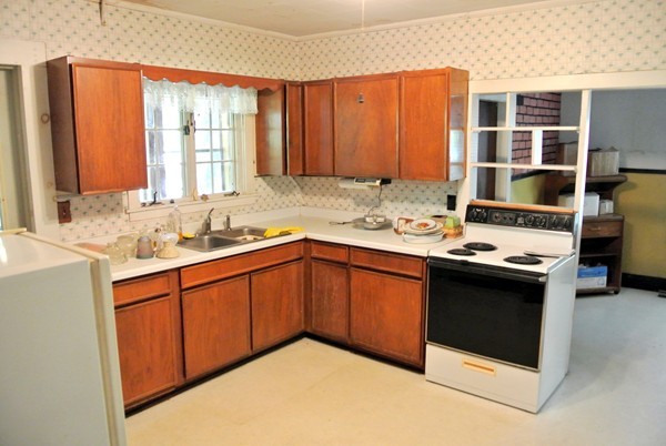 202 Fitch Road Clinton, MA 01510 - Photo 5 of 13