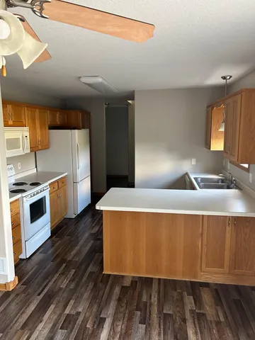 $252,900 | 1035 Petra Court Southwest, Pine Island, MN 55963