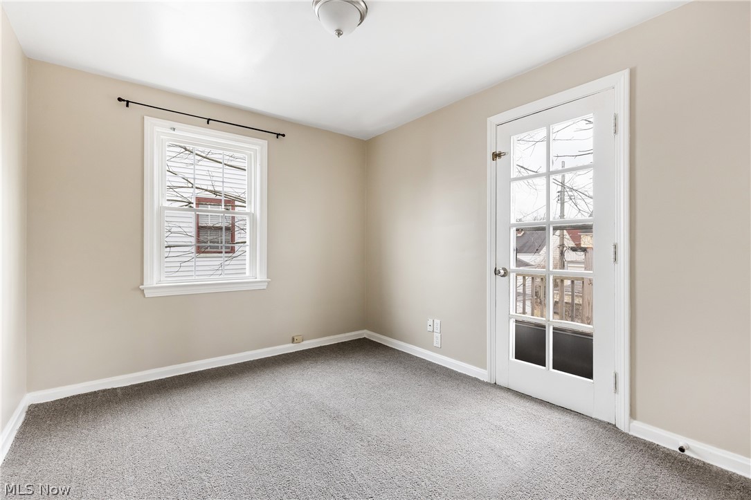 3668 Grosvenor Road Cleveland Heights, OH 44118 - Photo 13 of 18