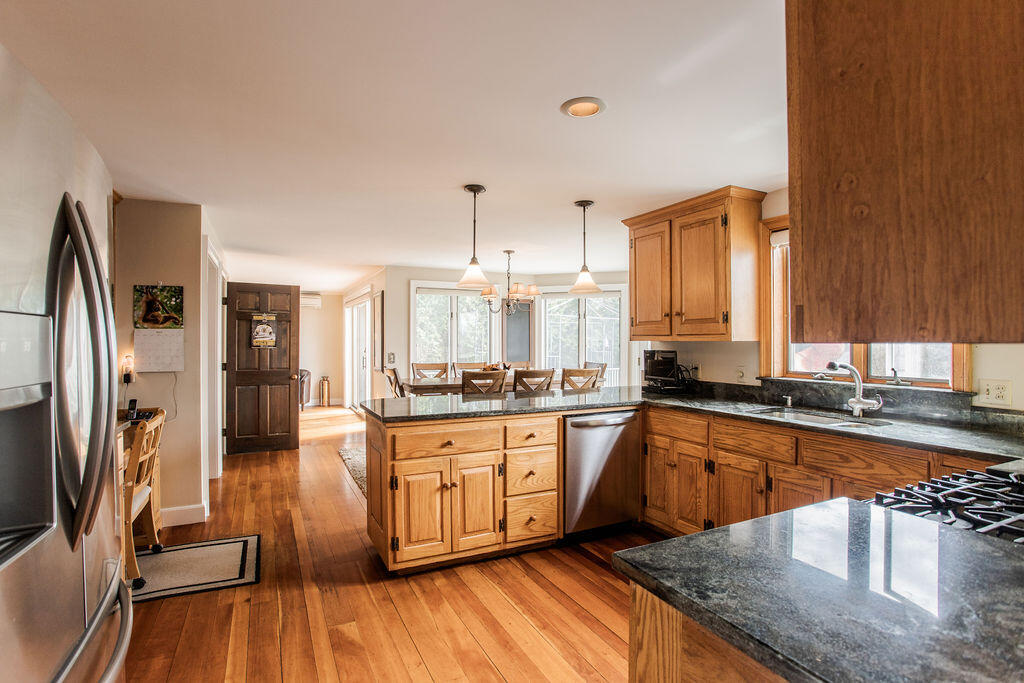 60 Orchard Farm Road York, ME 03909 - Photo 5 of 45 60 Orchard Farm Road