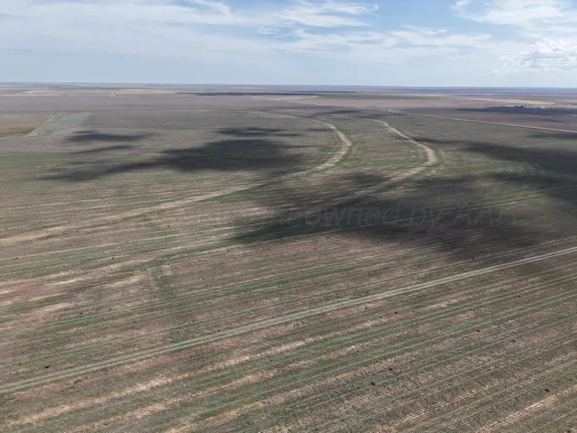 $1,092,420 | 364.14 Acres Pullman Road, Claude, TX 79019