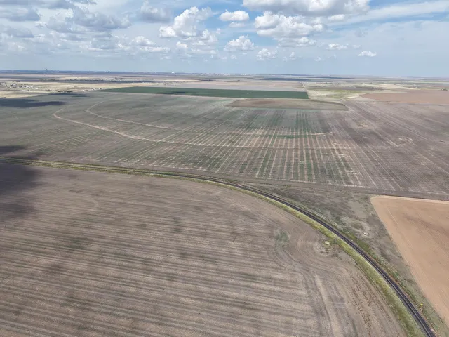 $1,092,420 | 364.14 Acres Pullman Road, Claude, TX 79019