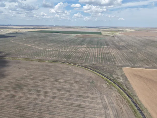 $1,092,420 | 364.14 Acres Pullman Road, Claude, TX 79019