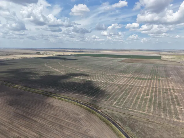 $1,092,420 | 364.14 Acres Pullman Road, Claude, TX 79019