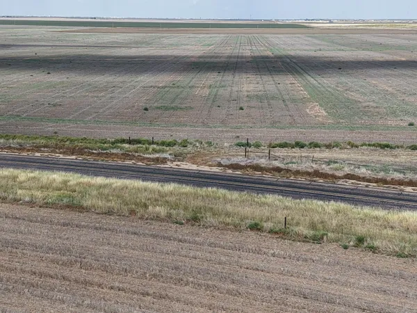 $1,092,420 | 364.14 Acres Pullman Road, Claude, TX 79019