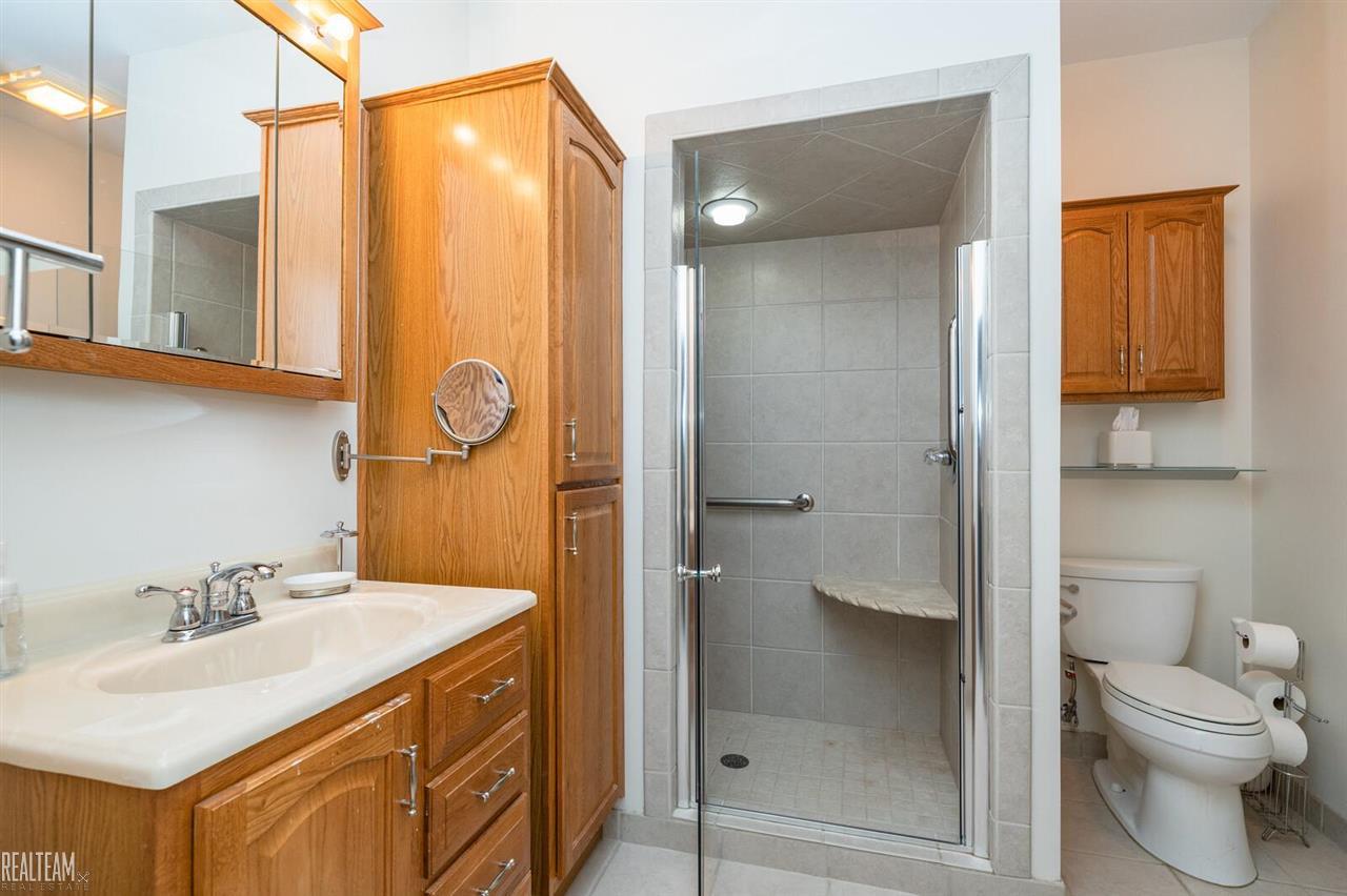 39152 Hayes Road, Unit 9 Clinton Township, MI 48038 - Photo 20 of 28