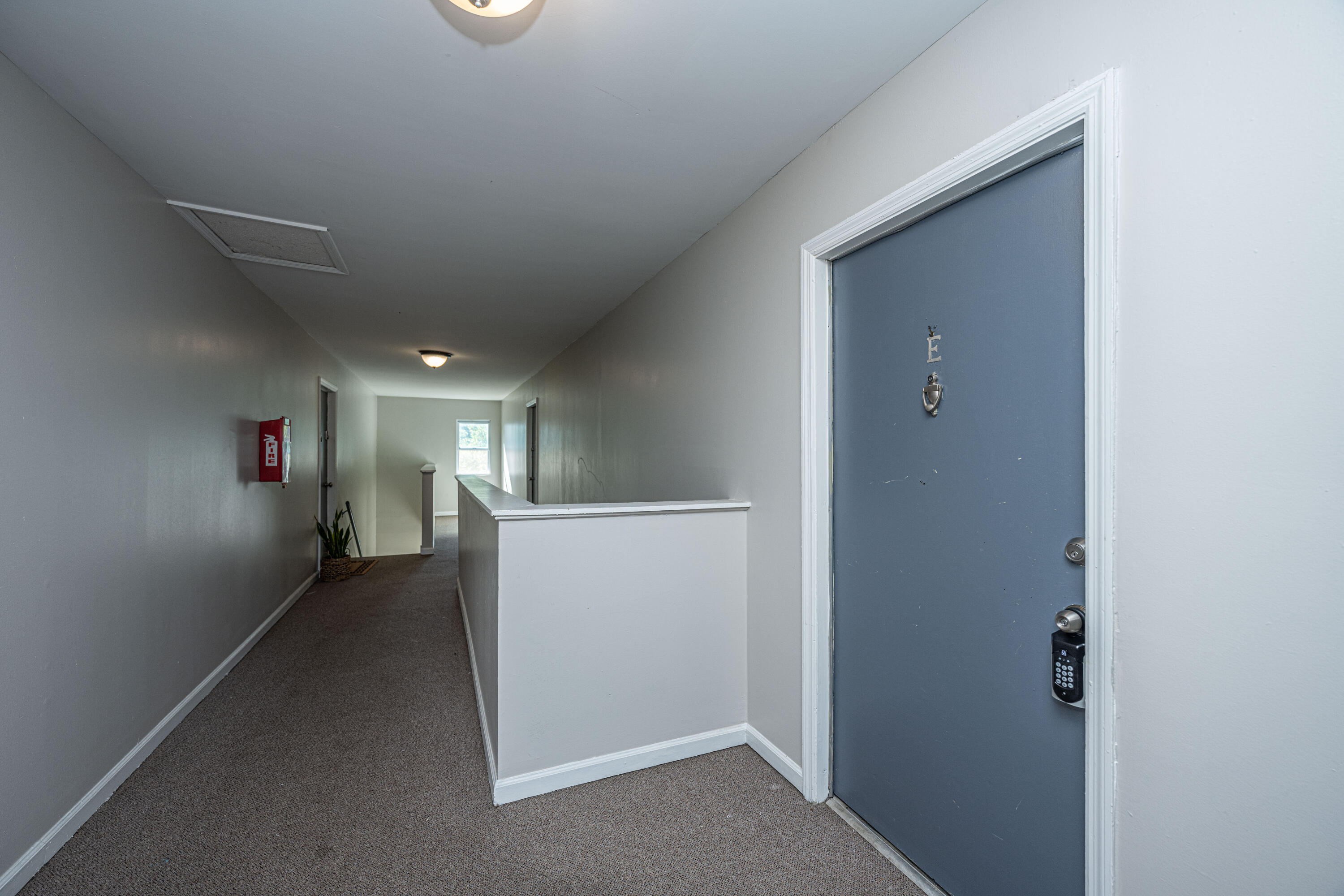 1402 Camp Road, Unit 8E Charleston, SC 29412 - Photo 18 of 31 1402CampRdApt8E05