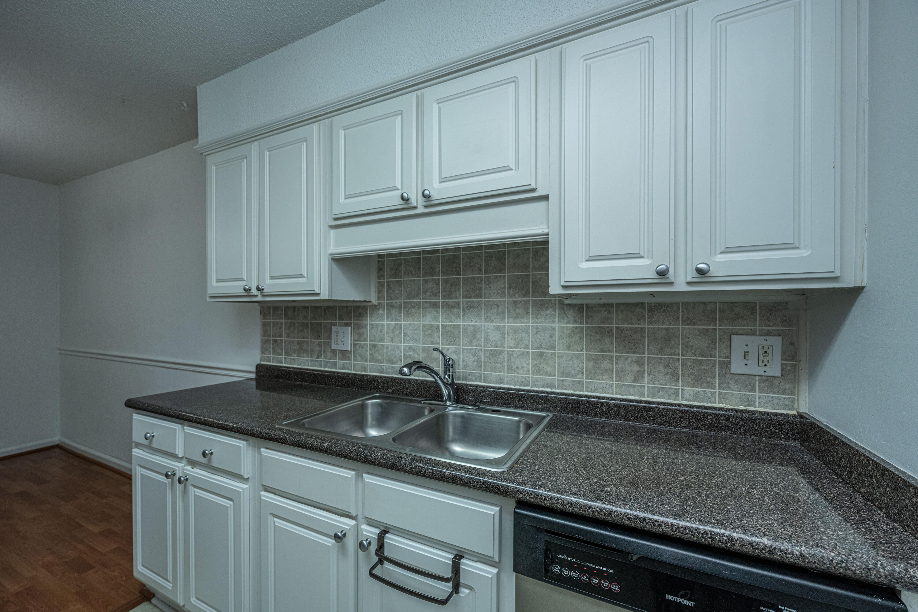 1402 Camp Road, Unit 8E Charleston, SC 29412 - Photo 5 of 31 1402CampRdApt8E15