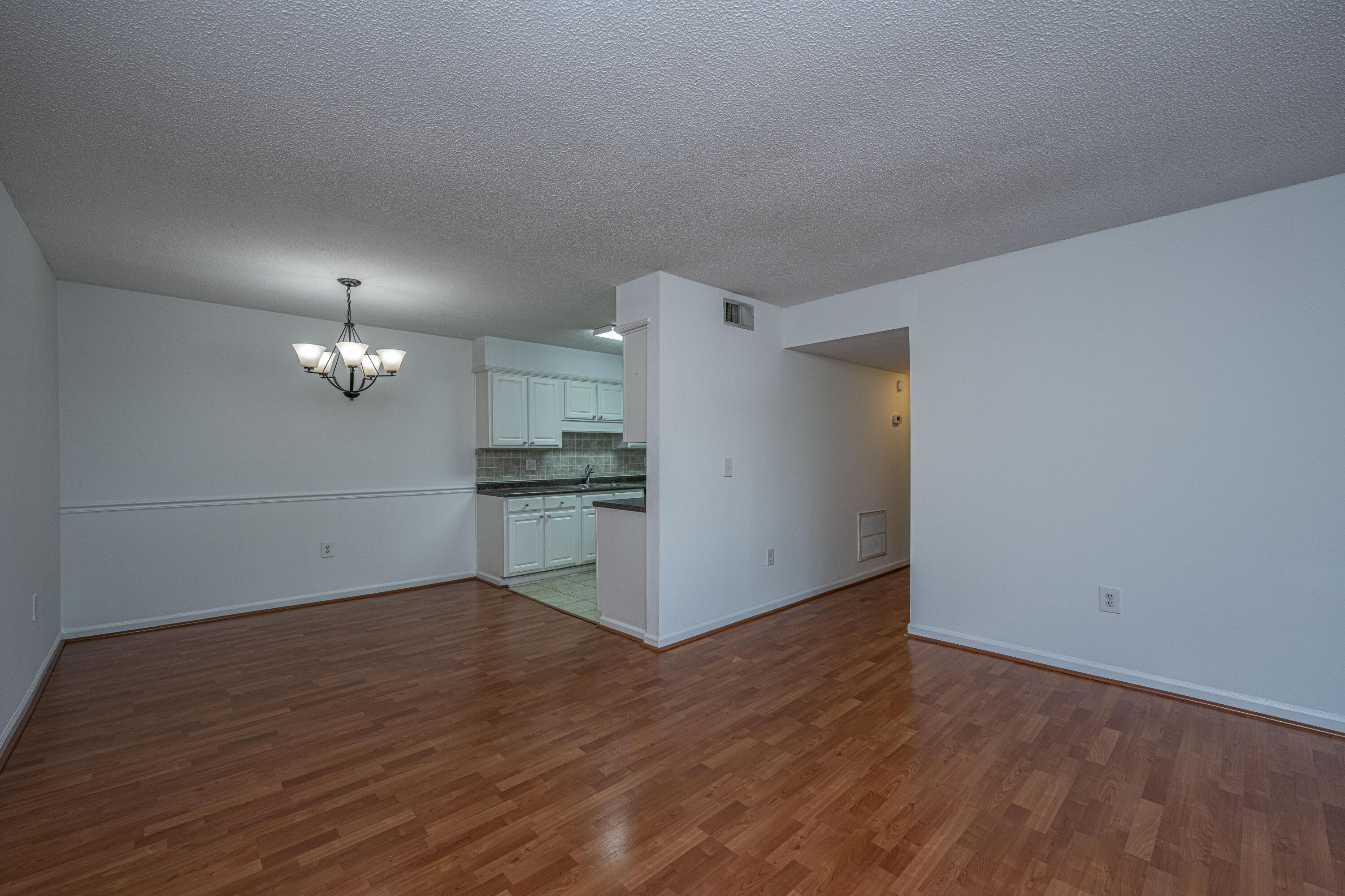 1402 Camp Road, Unit 8E Charleston, SC 29412 - Photo 9 of 31 1402CampRdApt8E09