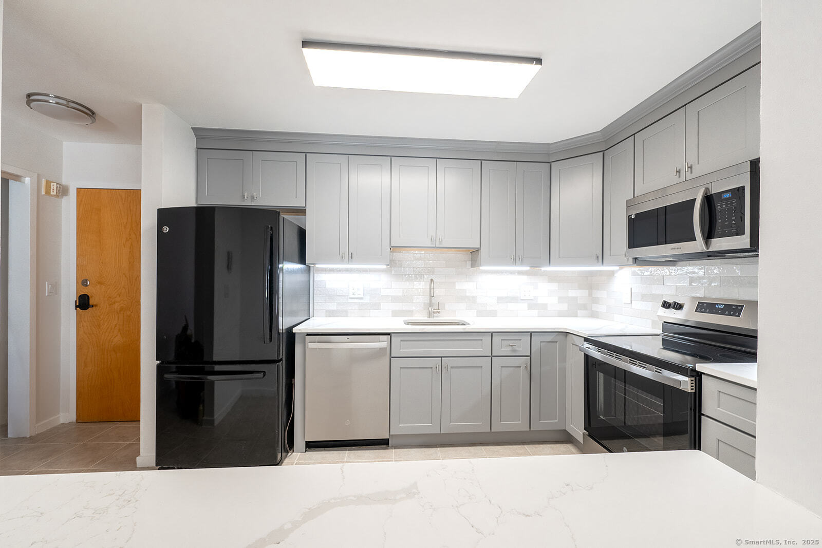 664 Main Avenue, Unit 302 Norwalk, CT 06851 - Photo 2 of 16