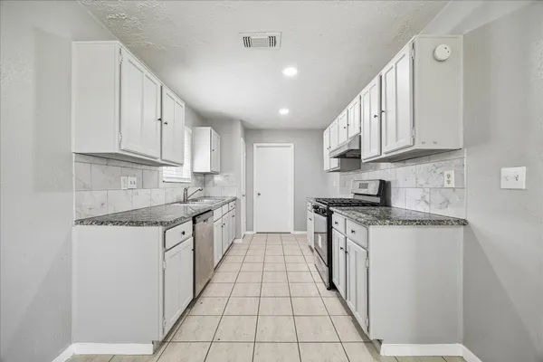 $1,500 | 1911 Green Star Court, Missouri City, TX 77489