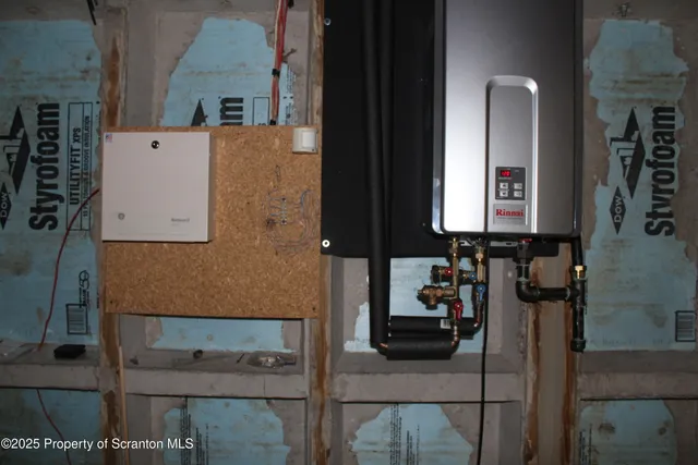 $346,000 | 1253 Bacontown Road, Nicholson, PA 18446