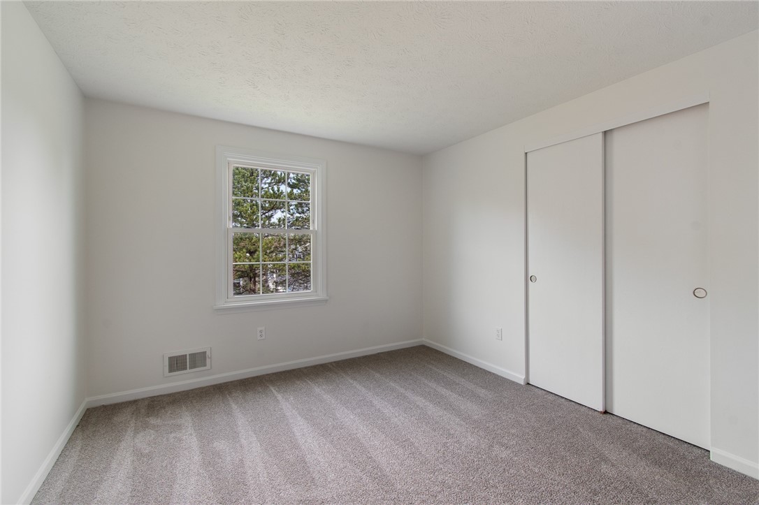 651 Neros Run Webster, NY 14580 - Photo 20 of 33