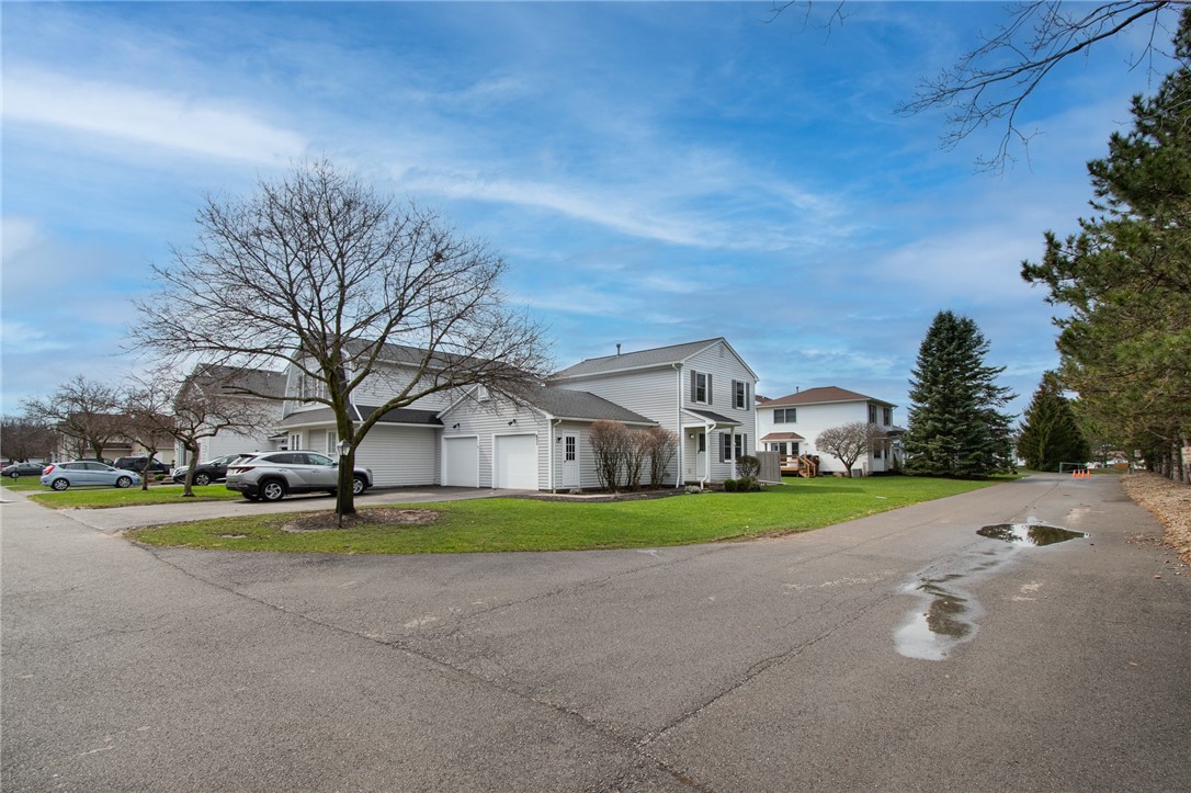 651 Neros Run Webster, NY 14580 - Photo 2 of 33