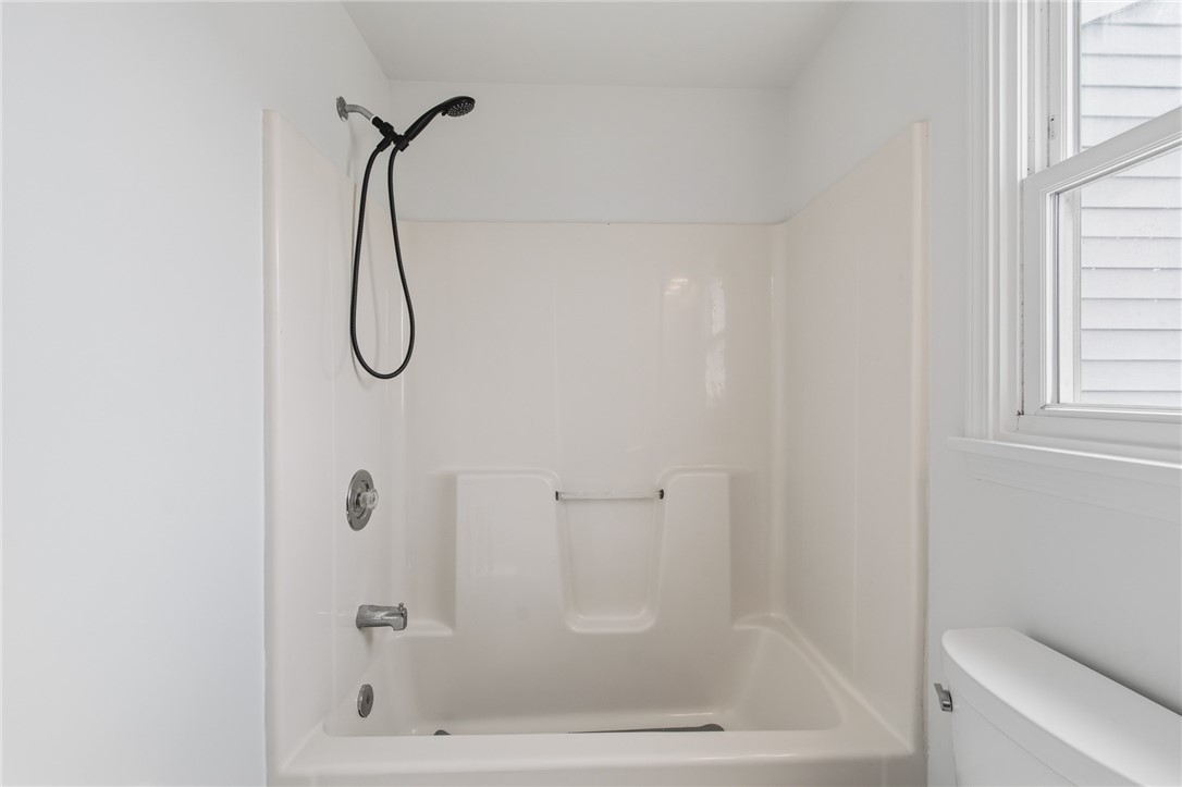 651 Neros Run Webster, NY 14580 - Photo 26 of 33