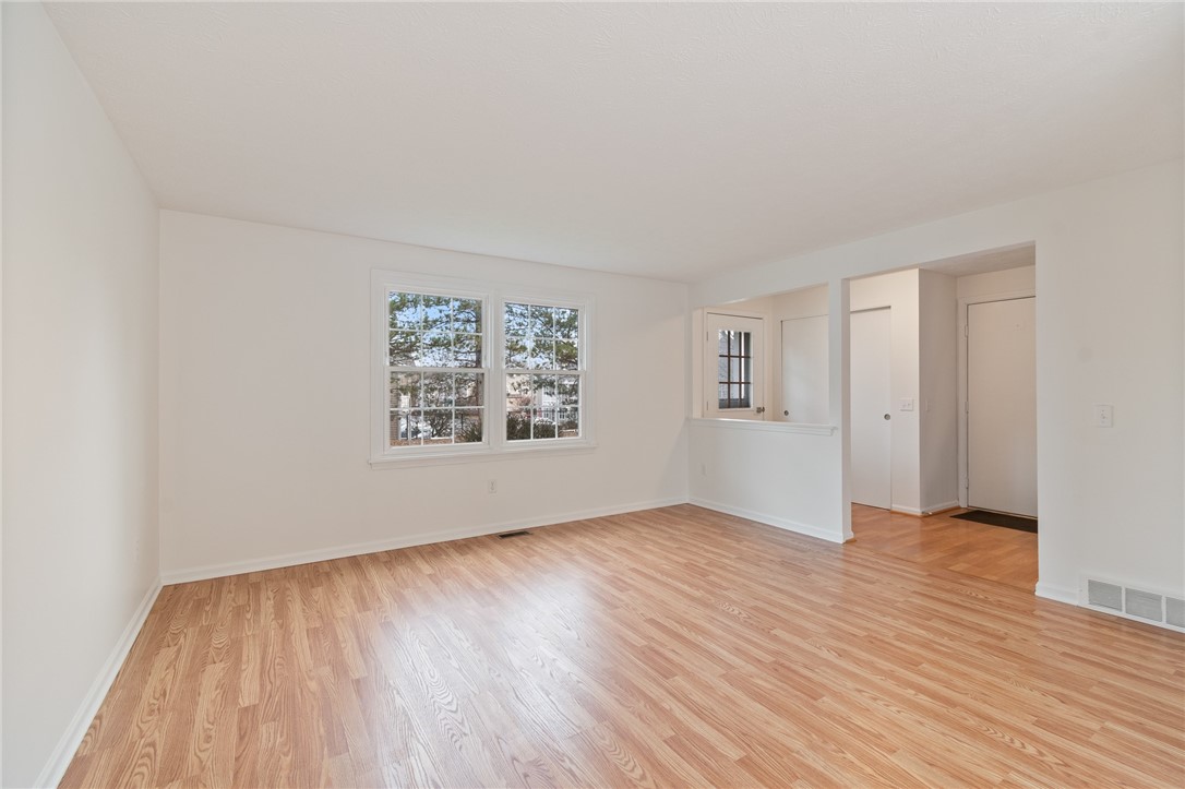 651 Neros Run Webster, NY 14580 - Photo 6 of 33