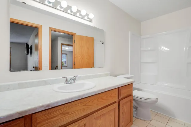 $209,000 | 516 Roundhouse Street, Shakopee, MN 55379