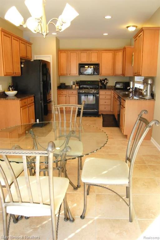 3915 Cone Avenue Rochester Hills, MI 48309 - Photo 15 of 40