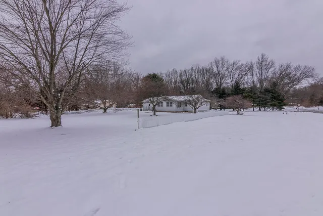 $279,000 | 24271 Thousand Oaks Drive, Mattawan, MI 49071