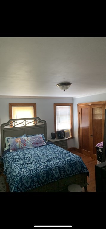 518 Snell Street Fall River, MA 02721 - Photo 3 of 5