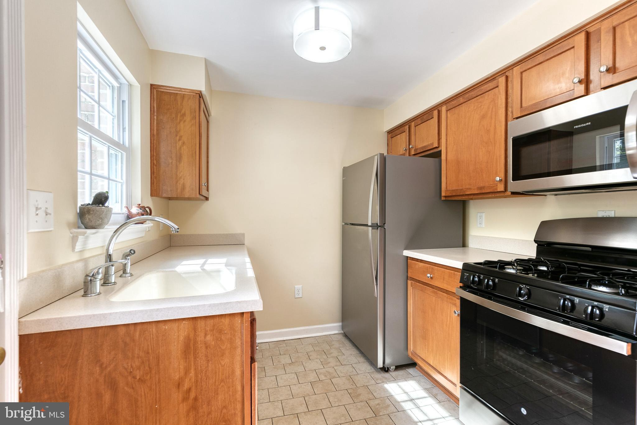 903 Olmstead Road Pikesville, MD 21208 - Photo 12 of 31
