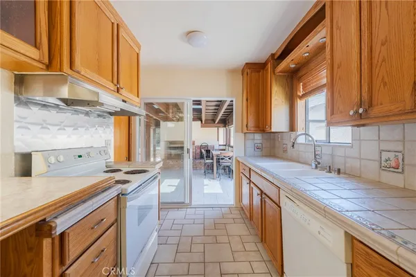$1,299,000 | 4626 Greenmeadows Avenue, Torrance, CA 90505