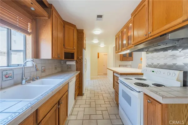$1,299,000 | 4626 Greenmeadows Avenue, Torrance, CA 90505