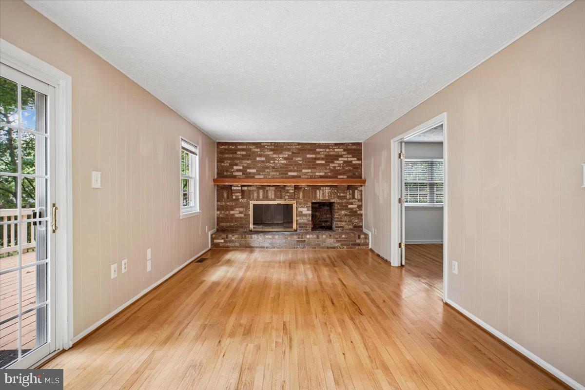 1877 Post Oak Trail Reston, VA 20191 - Photo 16 of 52