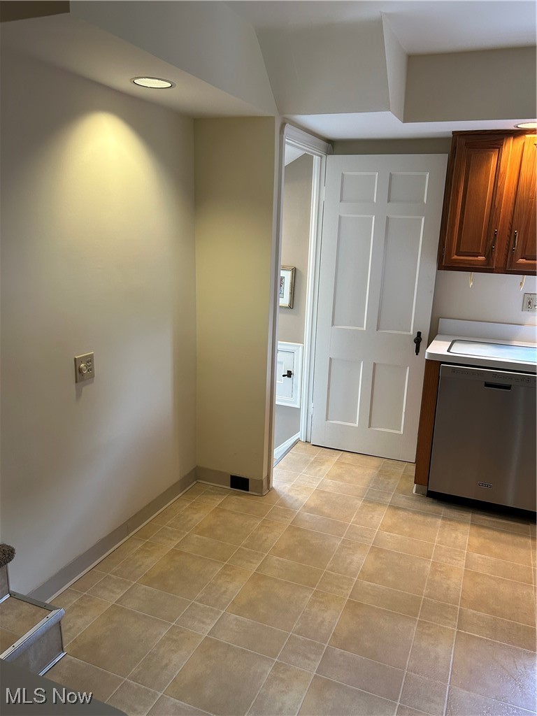 9012 West Moreland Road Parma, OH 44129 - Photo 30 of 34 Gallery Image 30