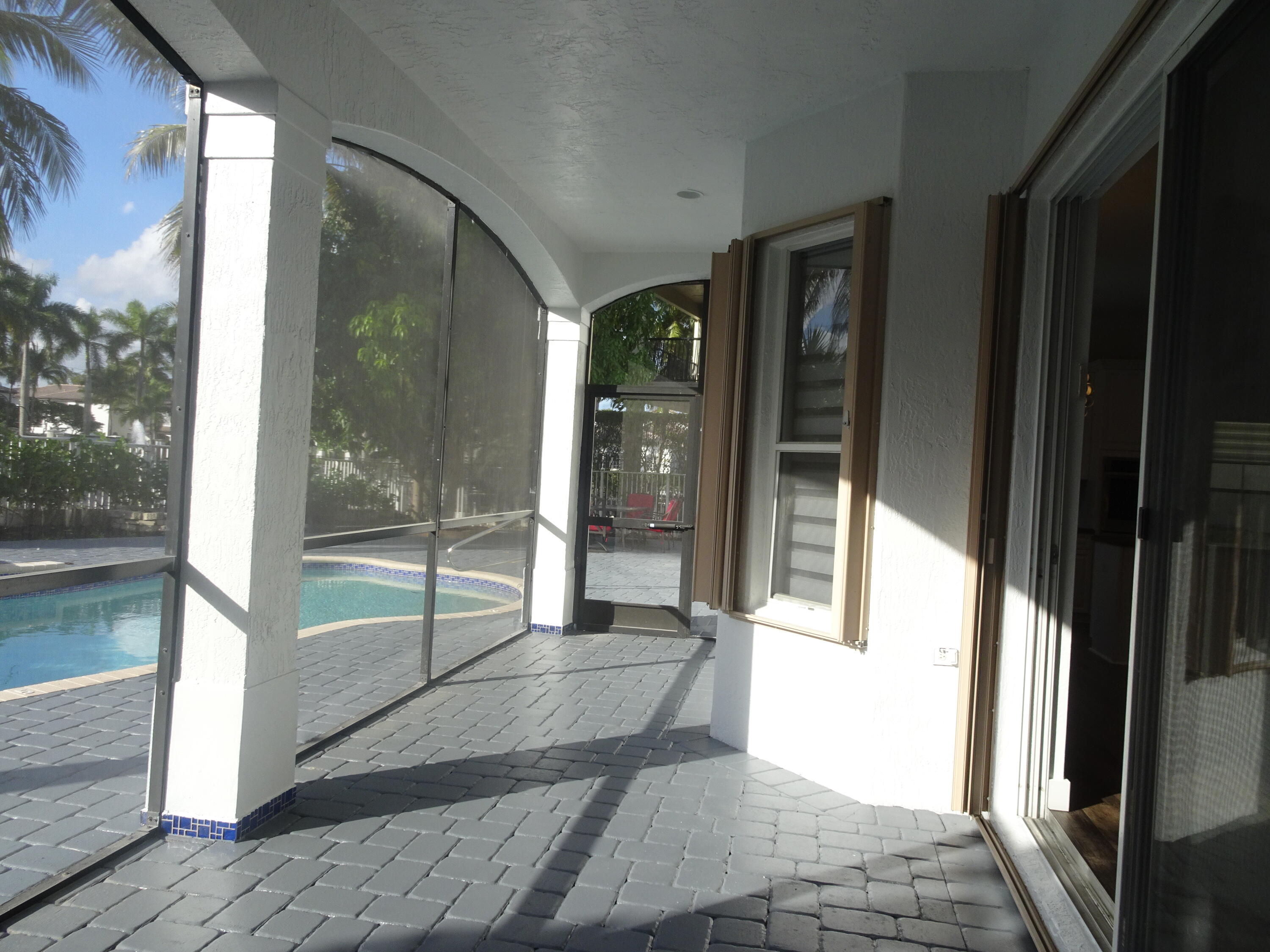 21187 La Vista Circle Boca Raton, FL 33428 - Photo 35 of 37 DSC01382