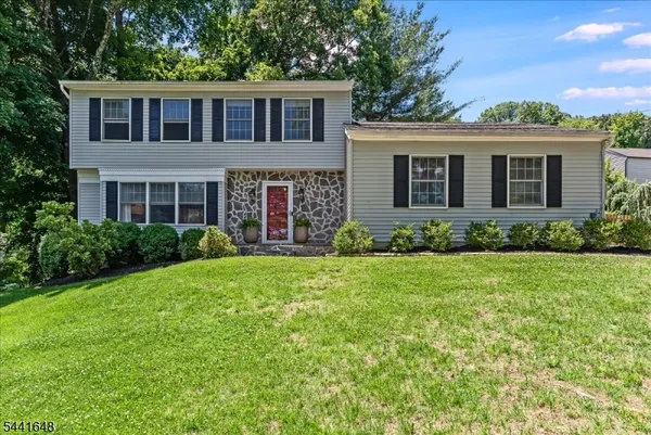 $785,000 | 188 Sussex Avenue, Morristown, NJ 07960