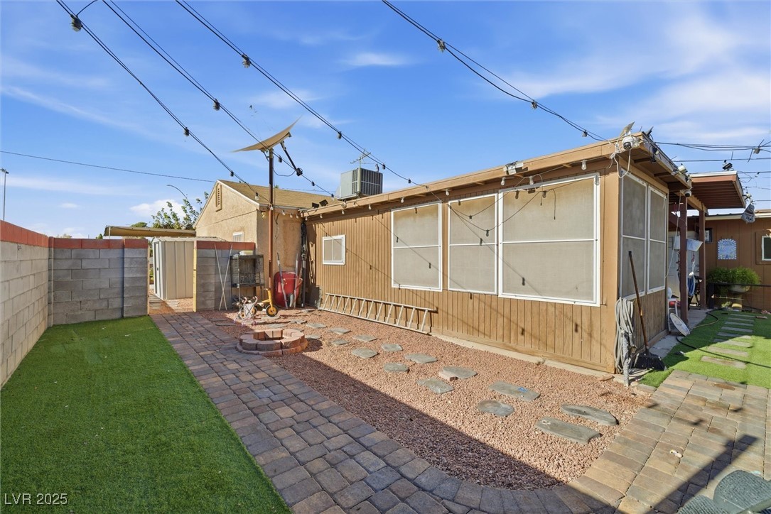 2504 Sandy Lane Las Vegas, NV 89115 - Photo 20 of 29