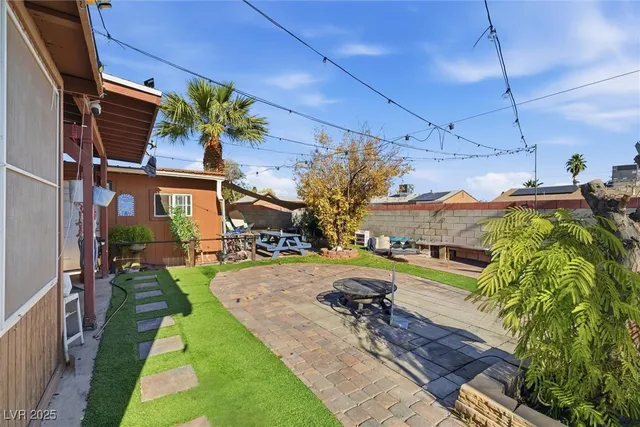 $289,900 | 2504 Sandy Lane, Las Vegas, NV 89115