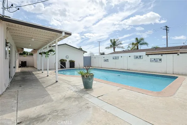 $1,049,900 | 1313 North Crestlane Place, Anaheim, CA 92805