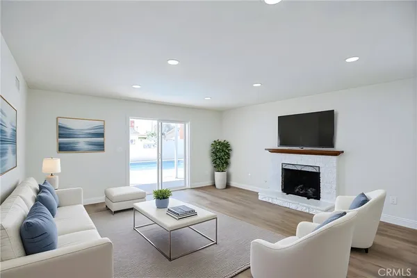 $1,049,900 | 1313 North Crestlane Place, Anaheim, CA 92805