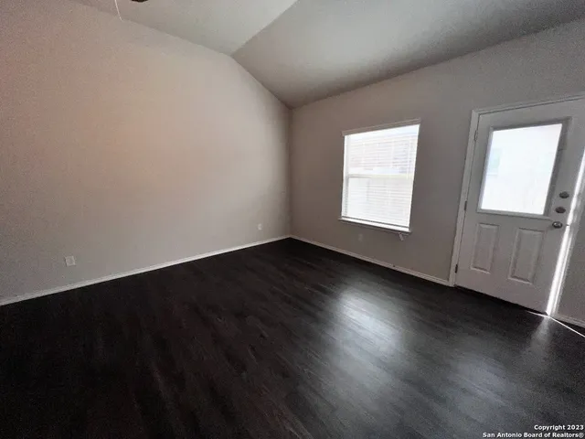 $1,345 | 9229 Groff Landing, Unit 1, Converse, TX 78109