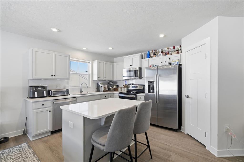 412 Spruce Lane Houston, PA 15342 - Photo 22 of 44 And a walk-in pantry!!