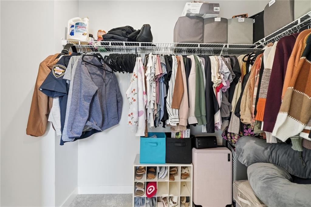 412 Spruce Lane Houston, PA 15342 - Photo 28 of 44 And a great walk in closet!!