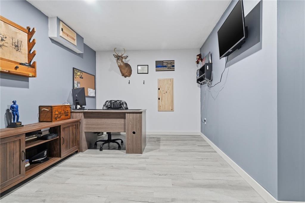 412 Spruce Lane Houston, PA 15342 - Photo 32 of 44 Use it as another bedroom...