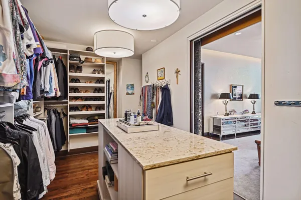 $10,500 | 201 South 11th Street, Unit 2500, Minneapolis, MN 55403