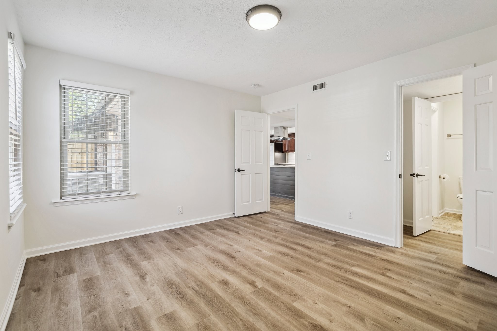 4001 Anderson Road, Unit S162 Nashville, TN 37217 - Photo 37 of 70 Gallery Image 37
