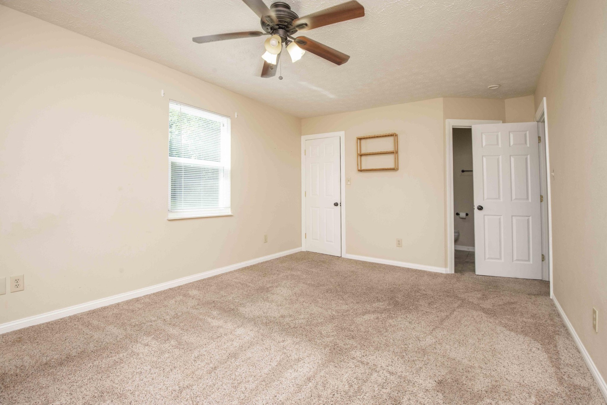 2405 Chimney Ridge Road Knoxville, TN 37923 - Photo 16 of 36 Gallery Image 16